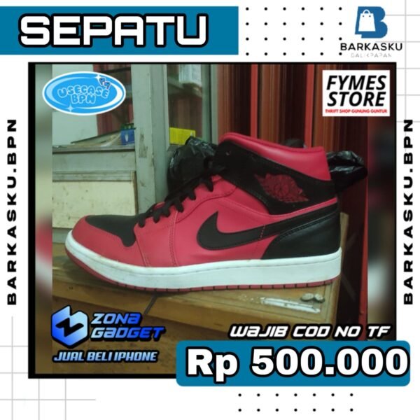 Sepatu Nike Air Jordan Mid Reverse Bred