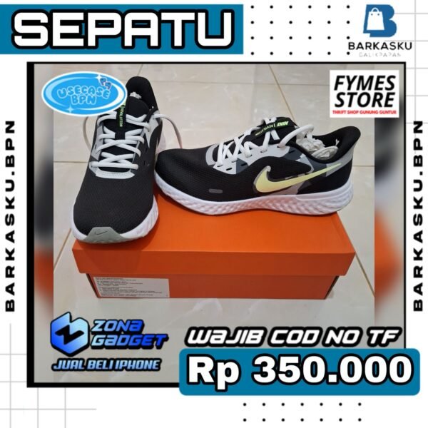 Sepatu Nike